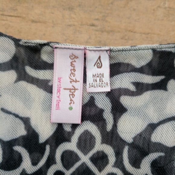 Anthro faux wrap top w asymmetrical hem - Picture 5 of 5